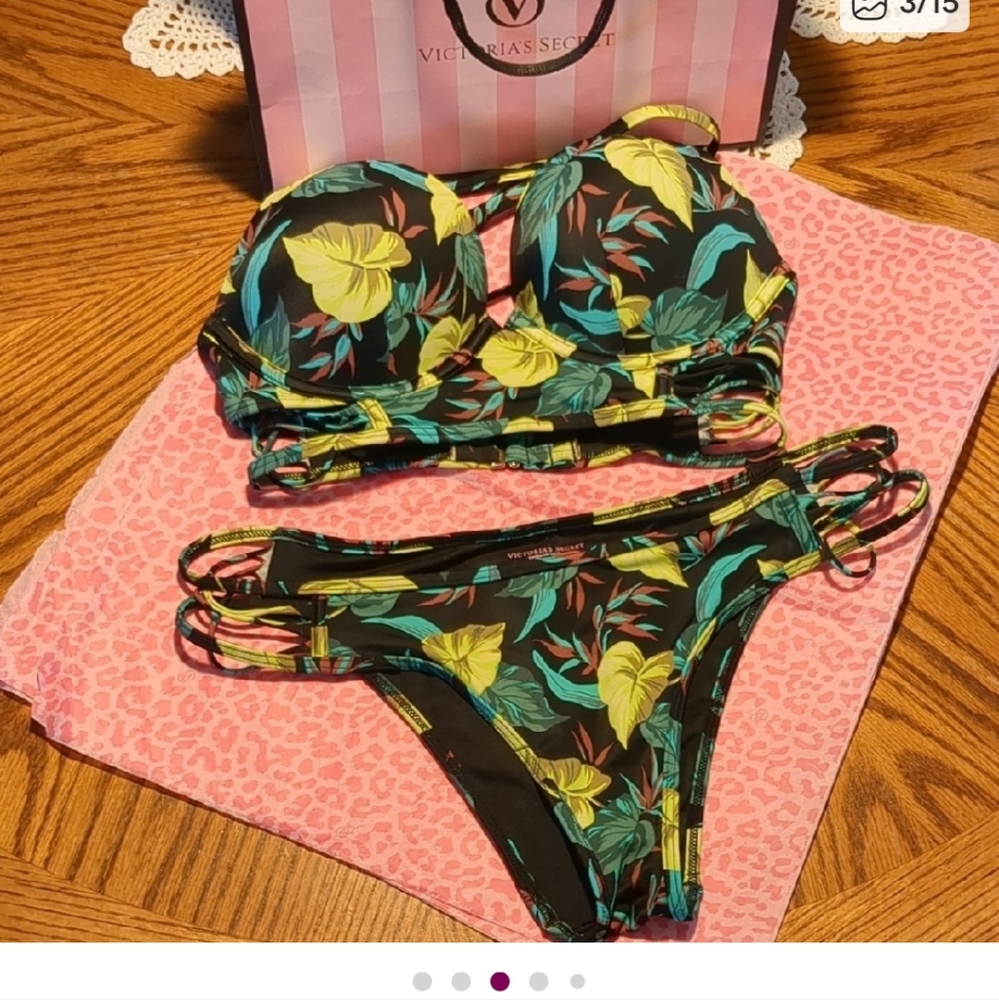 Victoria's Secret Double Strap Halter Top And Matching Brazilian Bottoms 32C/S